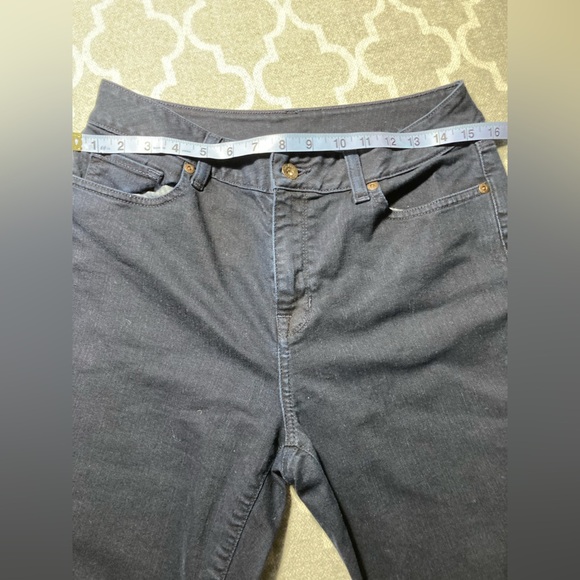 LL Bean dark wash jeans (photos don’t show hard like-new dark) 10 Petite - Picture 6 of 11